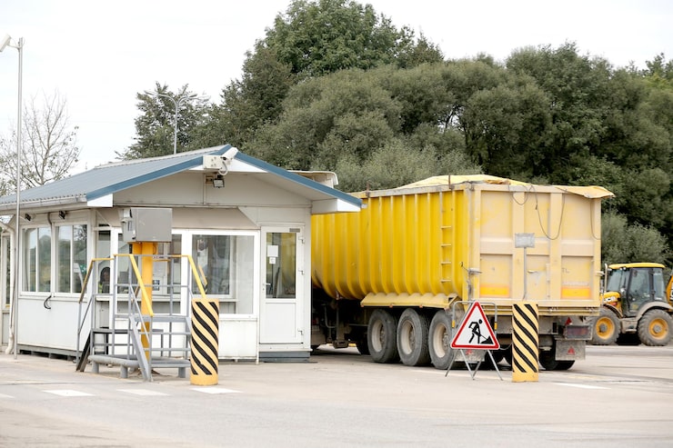 Trailer Misplacement Prevention: Why Zelo Express LLC Keeps Yards Organized